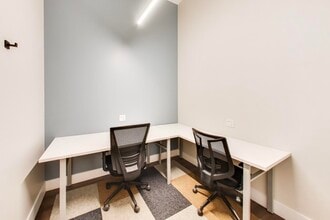 3271 W Armitage Ave, Chicago, IL for lease Interior Photo- Image 2 of 8