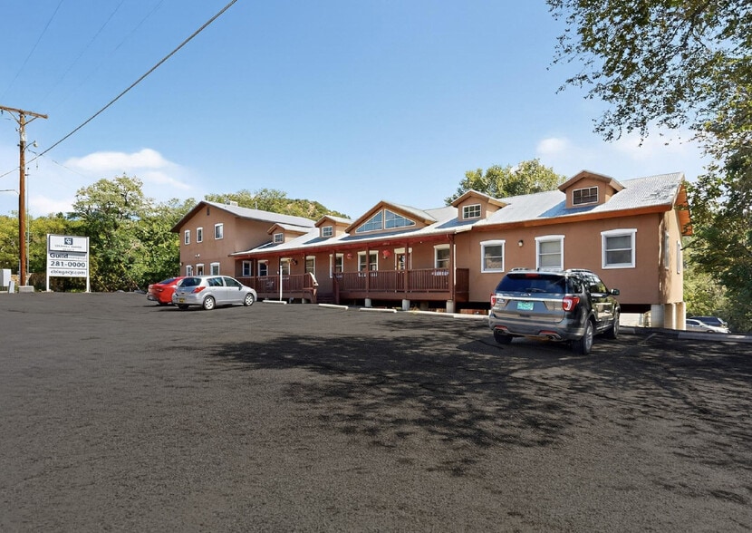 12042 Nm-14 N, Cedar Crest, NM à vendre - Photo du bâtiment - Image 3 de 10
