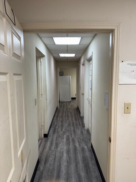 831 Crockett st, San Antonio, TX à louer - Photo du bâtiment - Image 3 de 13