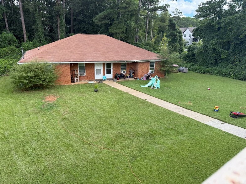 760 Still Lake Dr, Lawrenceville, GA for sale - Building Photo - Image 2 of 9