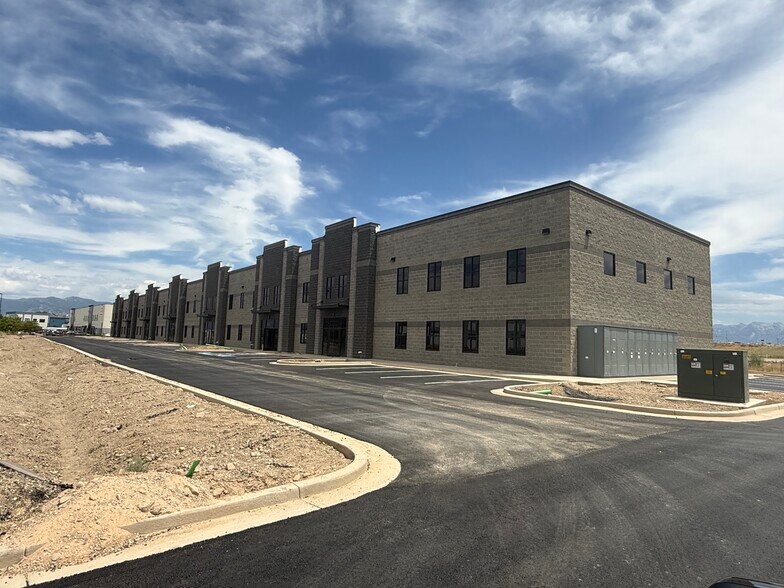 140 Apollo Rd, Salt Lake City, UT for lease - Building Photo - Image 3 of 12