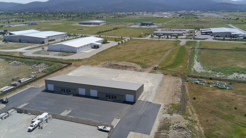 4516 Grange Ave, Post Falls, ID à louer - Photo du bâtiment - Image 3 de 14