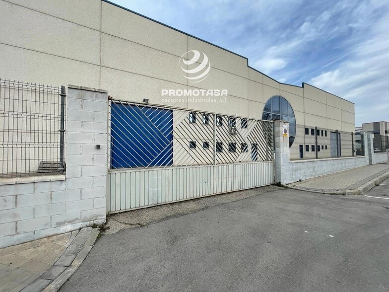 Industriel dans Arganda del Rey, Madrid à vendre - Photo du bâtiment - Image 2 de 4