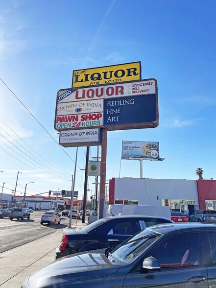 6751-6767 Santa Monica Blvd, Los Angeles, CA à louer - Photo du bâtiment - Image 2 de 4