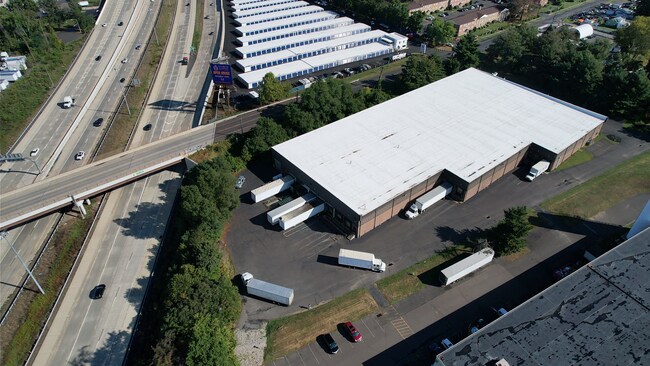 Plus de détails pour 102 Wharton Rd, Bristol, PA - Industriel à louer
