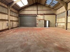 Vicarage Ln, Rochester for lease Interior Photo- Image 1 of 2