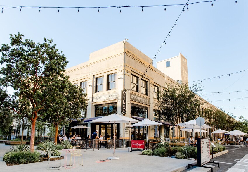 777 S Alameda St, Los Angeles, CA à louer - Photo du bâtiment - Image 2 de 31