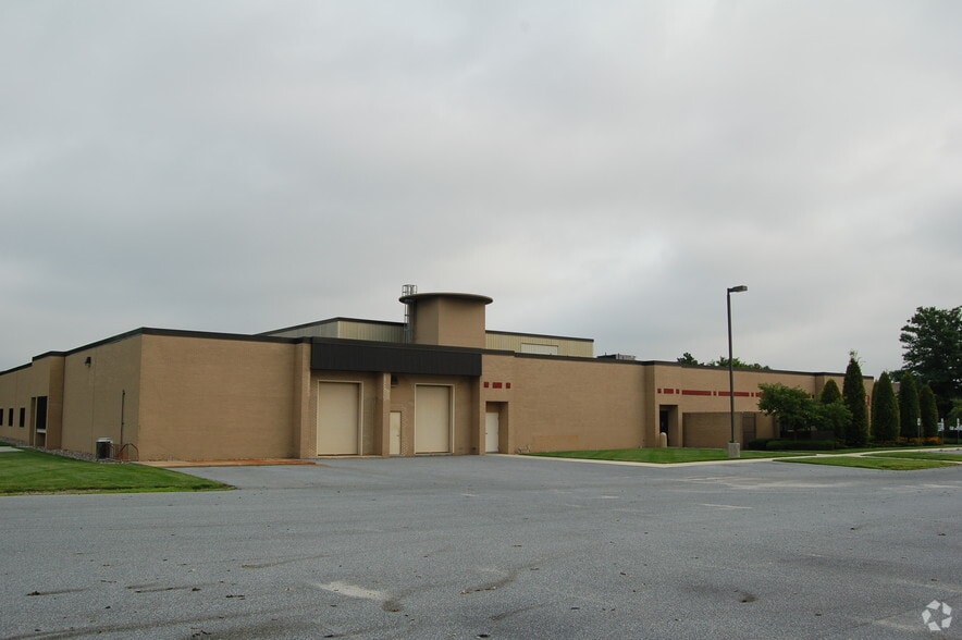 308 W Route 38, Moorestown, NJ for lease - Building Photo - Image 2 of 3