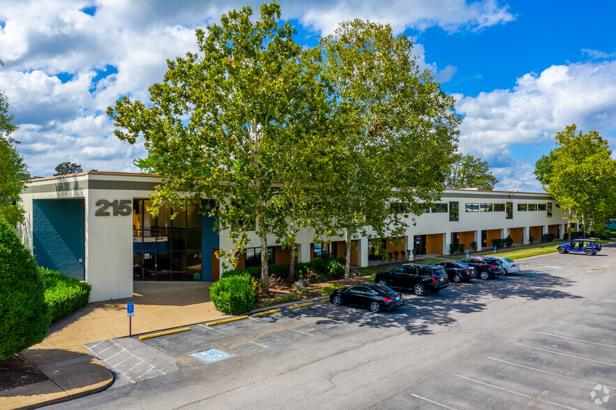 215-275 Cumberland Bend, Nashville, TN à vendre - Photo du bâtiment - Image 1 de 1