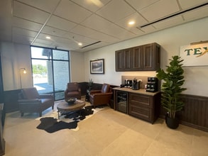 2220 Sam Rayburn Hwy, Melissa, TX à louer Photo intérieure- Image 1 de 22