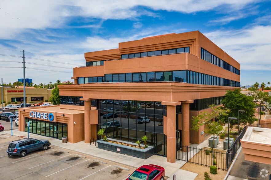 1601 N 7th St, Phoenix, AZ à vendre - Photo du bâtiment - Image 3 de 12