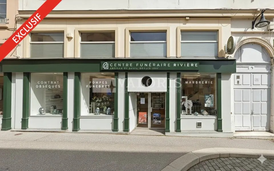 Retail in Lyon for sale Building Photo- Image 1 of 7