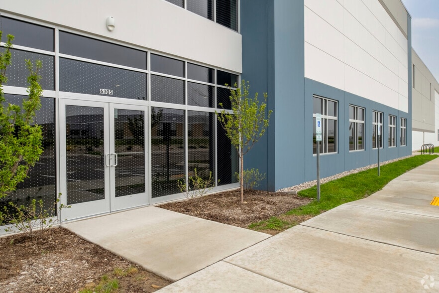 6305 Ronald Reagan, Madison, WI for lease - Building Photo - Image 3 of 5