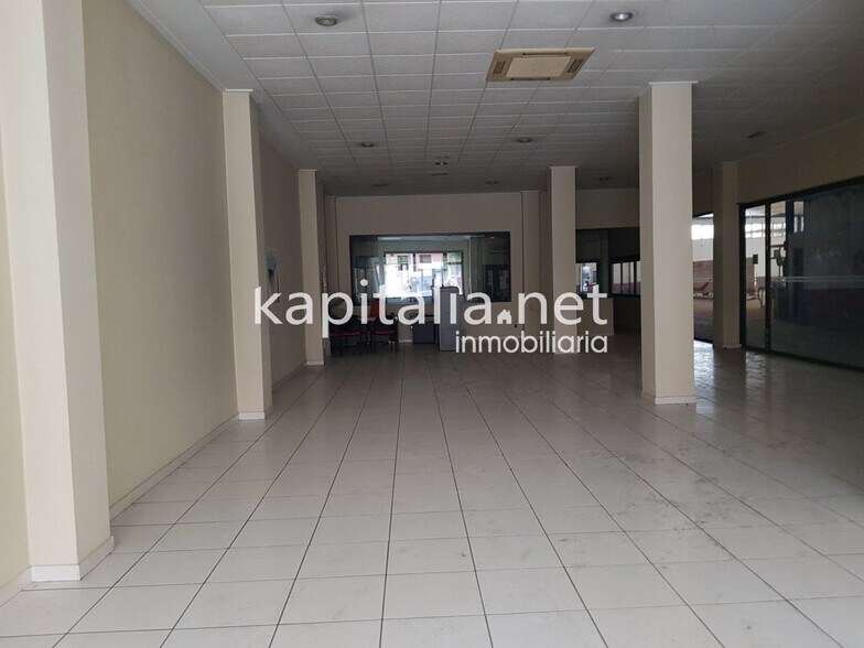 Commerce de détail dans Ontinyent, Valencia à vendre - Photo du bâtiment - Image 1 de 6