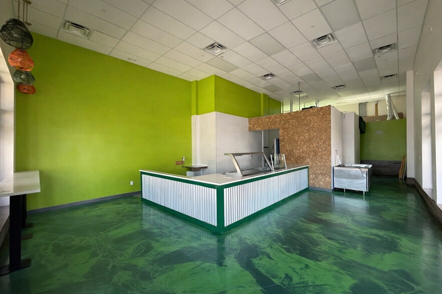 101 S Federal Hwy, Boynton Beach, FL à louer - Photo du bâtiment - Image 2 de 15