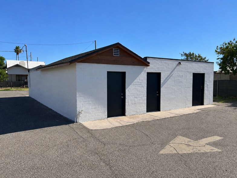 2538 E McDowell Rd, Phoenix, AZ à louer - Photo du bâtiment - Image 2 de 20