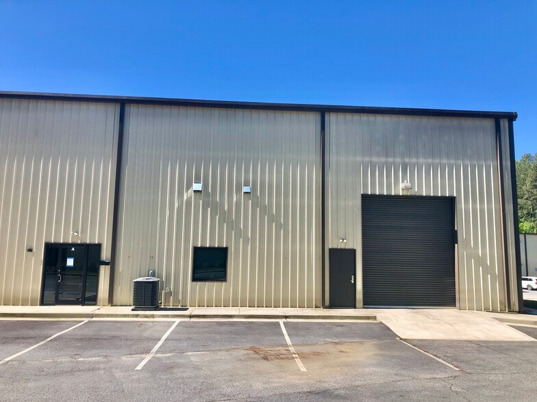 2382 Pro Tec Way, Loganville, GA à louer - Photo du bâtiment - Image 3 de 9
