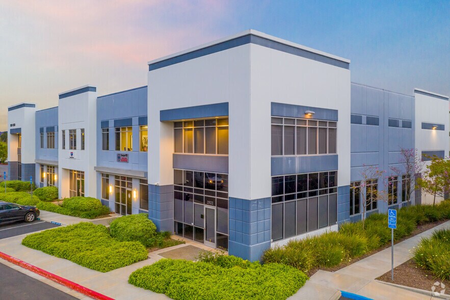 2522-2538 Catamaran Way, Chula Vista, CA à vendre - Photo du bâtiment - Image 2 de 4