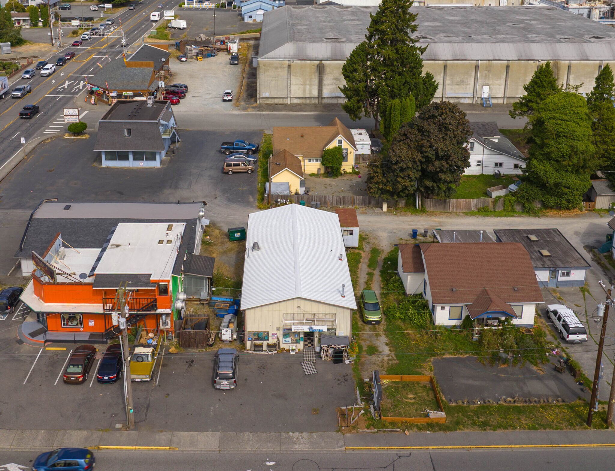 121 E Rio Vista Ave, Burlington, WA for lease Building Photo- Image 1 of 4