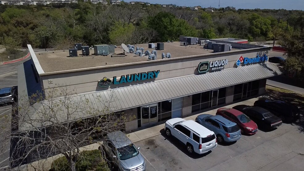 7626 W Highway 71, Austin, TX à louer - Photo du bâtiment - Image 3 de 8