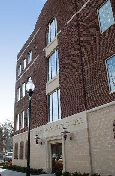 221 W Hanover St, Trenton, NJ for lease - Building Photo - Image 3 of 4