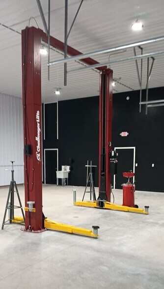 1339 4th Ave, New Kensington, PA à vendre - Photo du bâtiment - Image 2 de 27