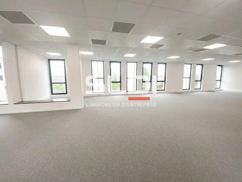 Rue Emile Decorps, Villeurbanne for lease Interior Photo- Image 1 of 8