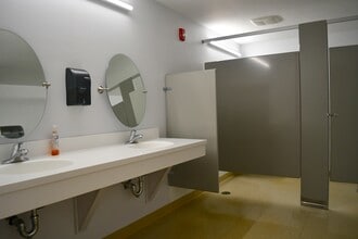 802 Macarthur Blvd, Pocasset, MA for lease Interior Photo- Image 2 of 5