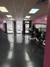 1333-1343 W Devon Ave, Chicago, IL à louer Photo intérieure- Image 2 de 5