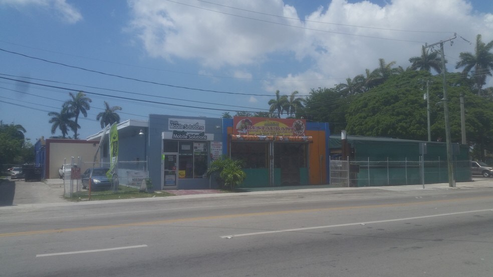 2795 NW 17th Ave, Miami, FL à vendre - Photo du bâtiment - Image 2 de 23