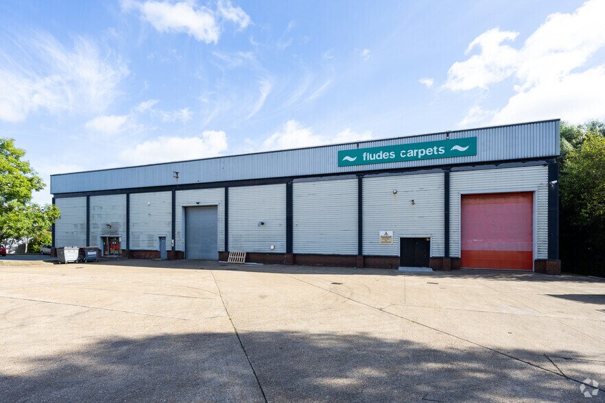 Lottbridge Dr, Eastbourne à vendre - Photo du bâtiment - Image 3 de 3