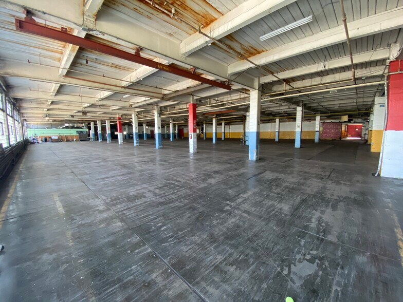 11 Berkshire St, Holyoke, MA à louer - Photo intérieure - Image 2 de 5