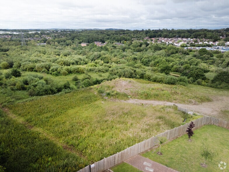 Leonard Way, Oldham for lease - Aerial - Image 3 of 4