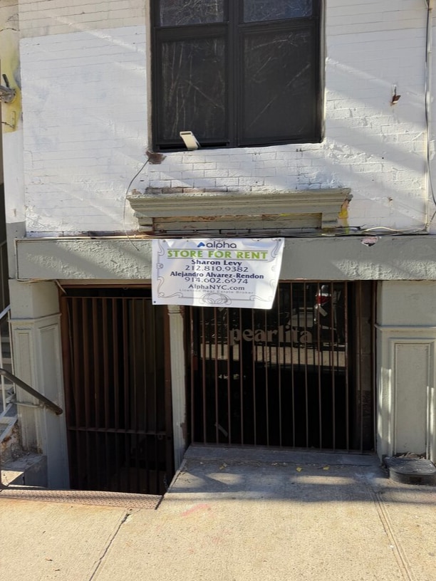 125 Elizabeth St, New York, NY for lease Building Photo- Image 1 of 10