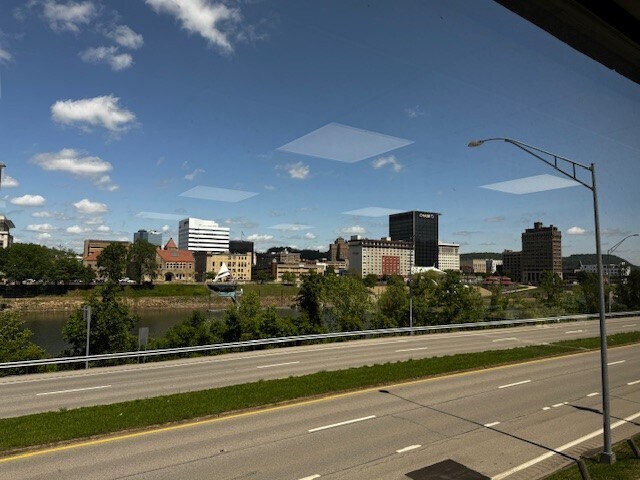 312 MacCorkle Ave SE, Charleston, WV à louer - Photo du bâtiment - Image 3 de 21