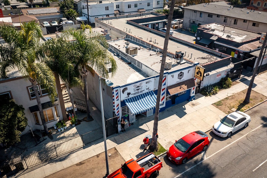 10908 S Figueroa St, Los Angeles, CA à vendre - Photo du bâtiment - Image 3 de 10