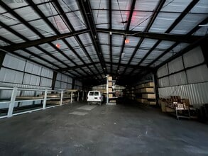 831 S Columbus Ave, Newton, KS for sale Interior Photo- Image 2 of 4