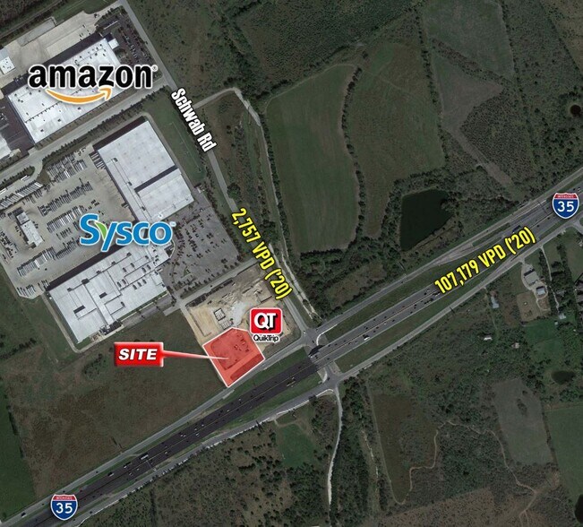 Interstate 35 @ Schwab Road, New Braunfels, TX à vendre - Photo du bâtiment - Image 2 de 4
