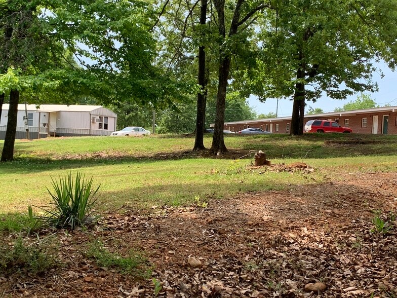 1900 Old Shocco Rd, Talladega, AL for sale - Building Photo - Image 3 of 9