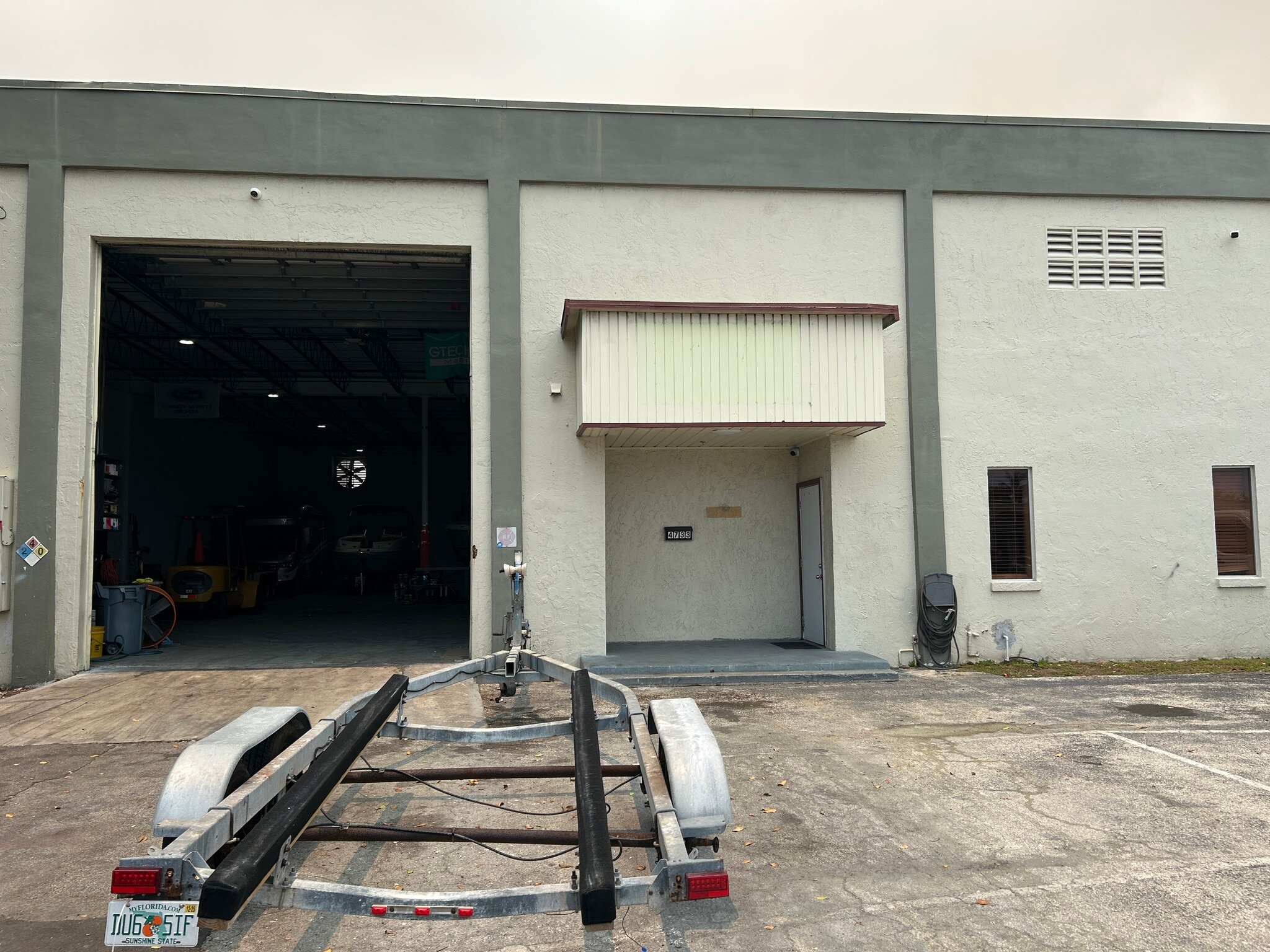 4701-4755 NE 12th Ave, Oakland Park, FL for lease Building Photo- Image 1 of 3