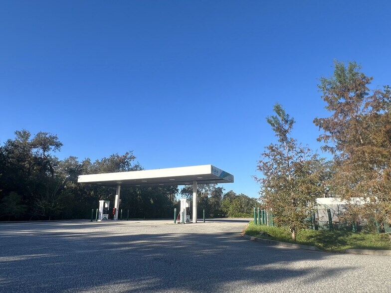 1907 S Poinciana Blvd, Kissimmee, FL à vendre - Photo du bâtiment - Image 3 de 7