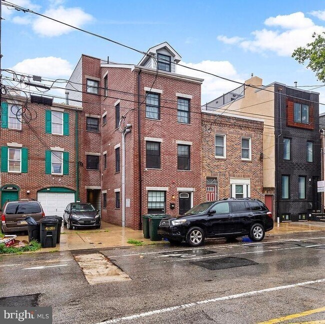 Plus de détails pour 1014 E Moyamensing Ave, Philadelphia, PA - Multi-résidentiel à vendre