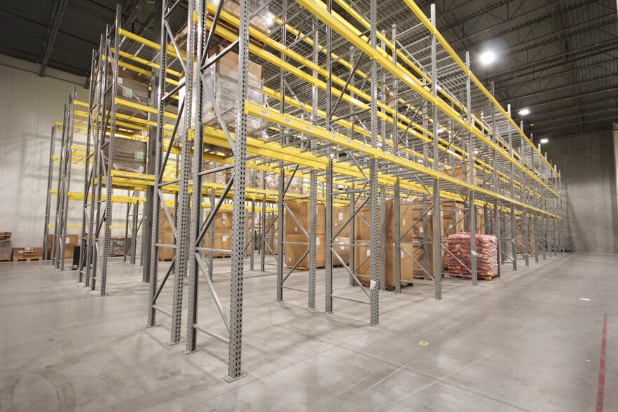 6303 W Dannon Way, West Jordan, UT for lease - Interior Photo - Image 3 of 14