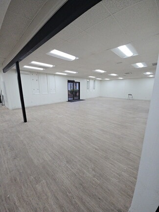 Plus de détails pour 206 E Casino Rd, Everett, WA - Bureau/Commerce de détail à louer