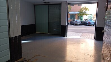 Retail in Alcorcón, Madrid for lease Interior Photo- Image 2 of 9