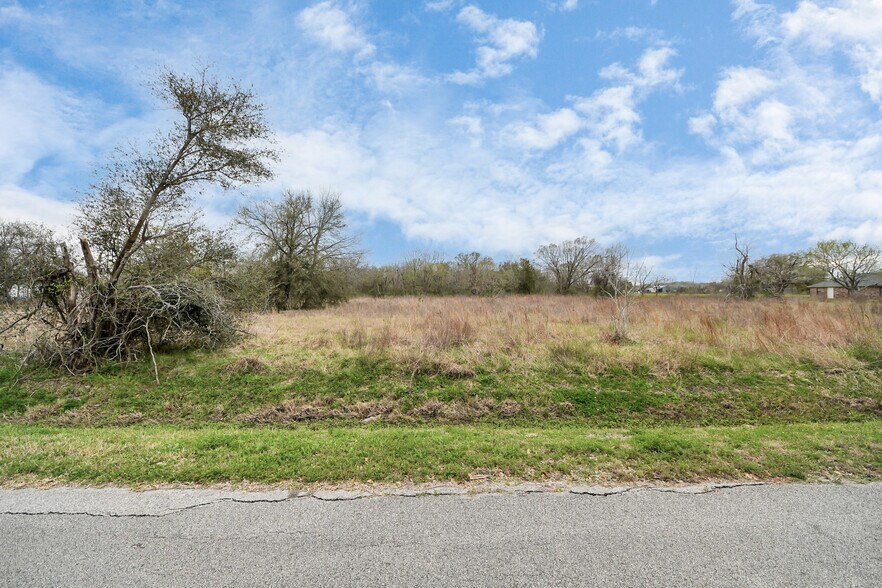 101 Westfield Ln, Friendswood, TX à vendre - Photo du bâtiment - Image 2 de 26