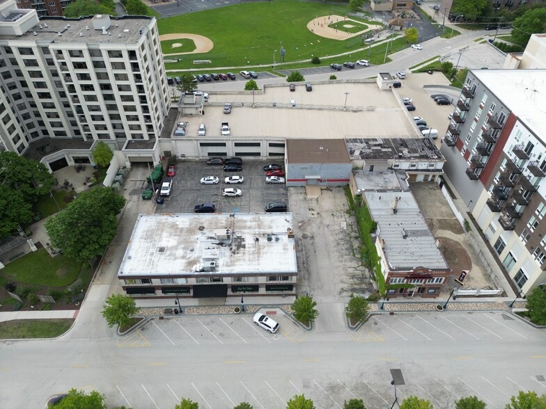 1585 Ellinwood St, Des Plaines, IL for sale - Building Photo - Image 3 of 5