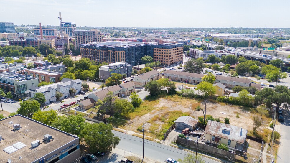 1010 E Euclid Ave, San Antonio, TX à vendre - Photo du bâtiment - Image 3 de 5