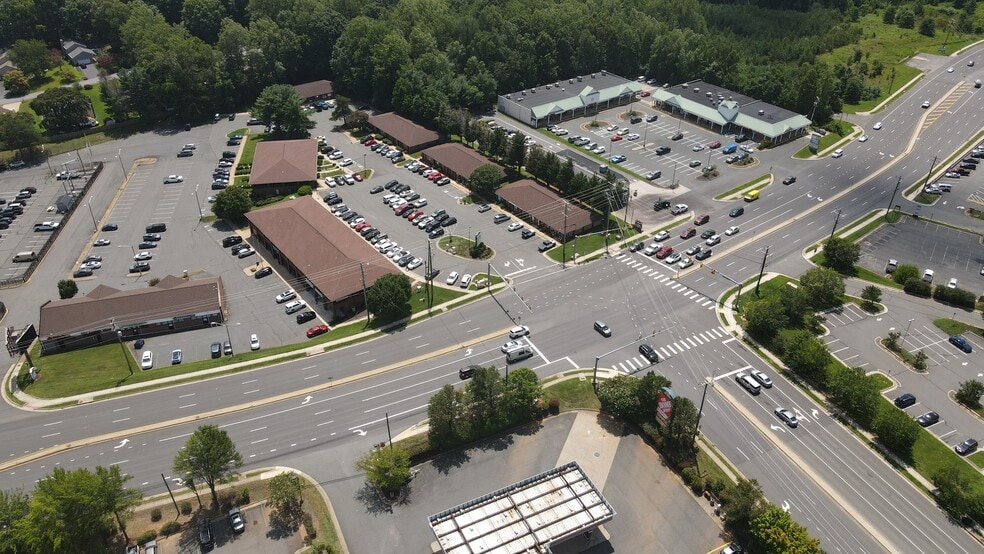 385 Garrisonville Rd, Stafford, VA for lease - Building Photo - Image 3 of 3