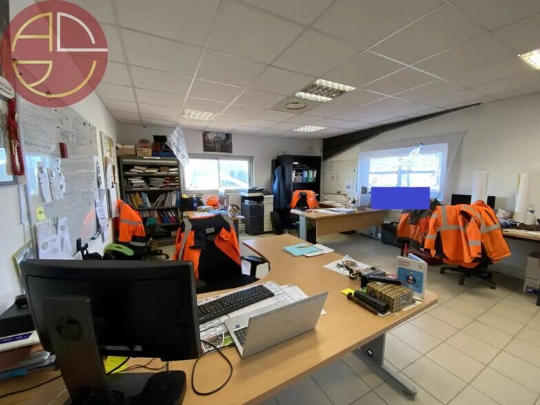 Industrial in Tournefeuille for lease - Interior Photo - Image 3 of 6